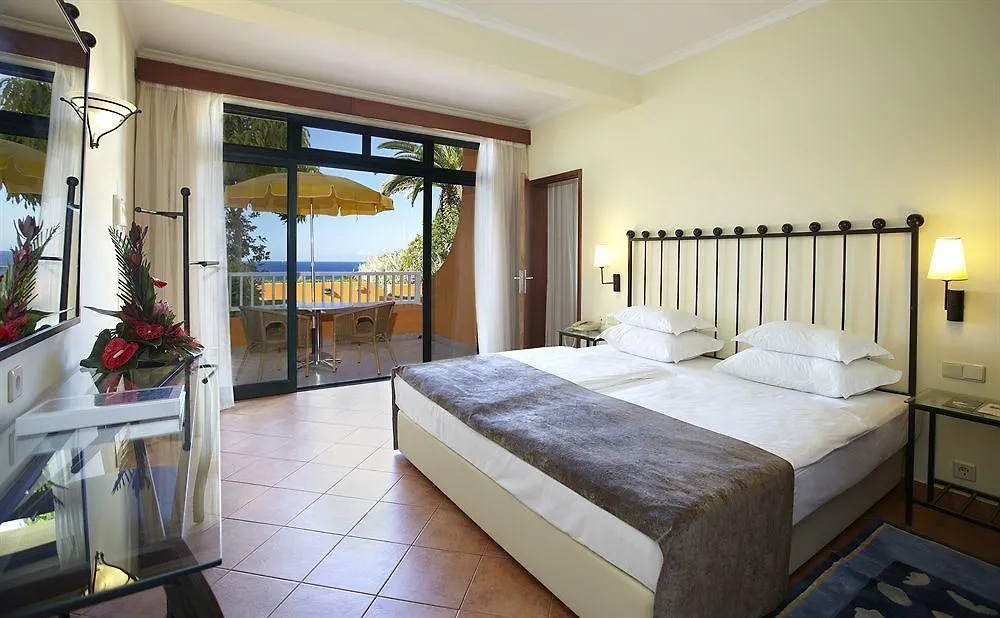 Alpino Atlantico Ayurveda Cure Centre Adults Only Hotel Caniço
